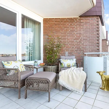 Sunset Loft Wohlfuehlatmospaehre Mit Weitblick In Sylt Westerland